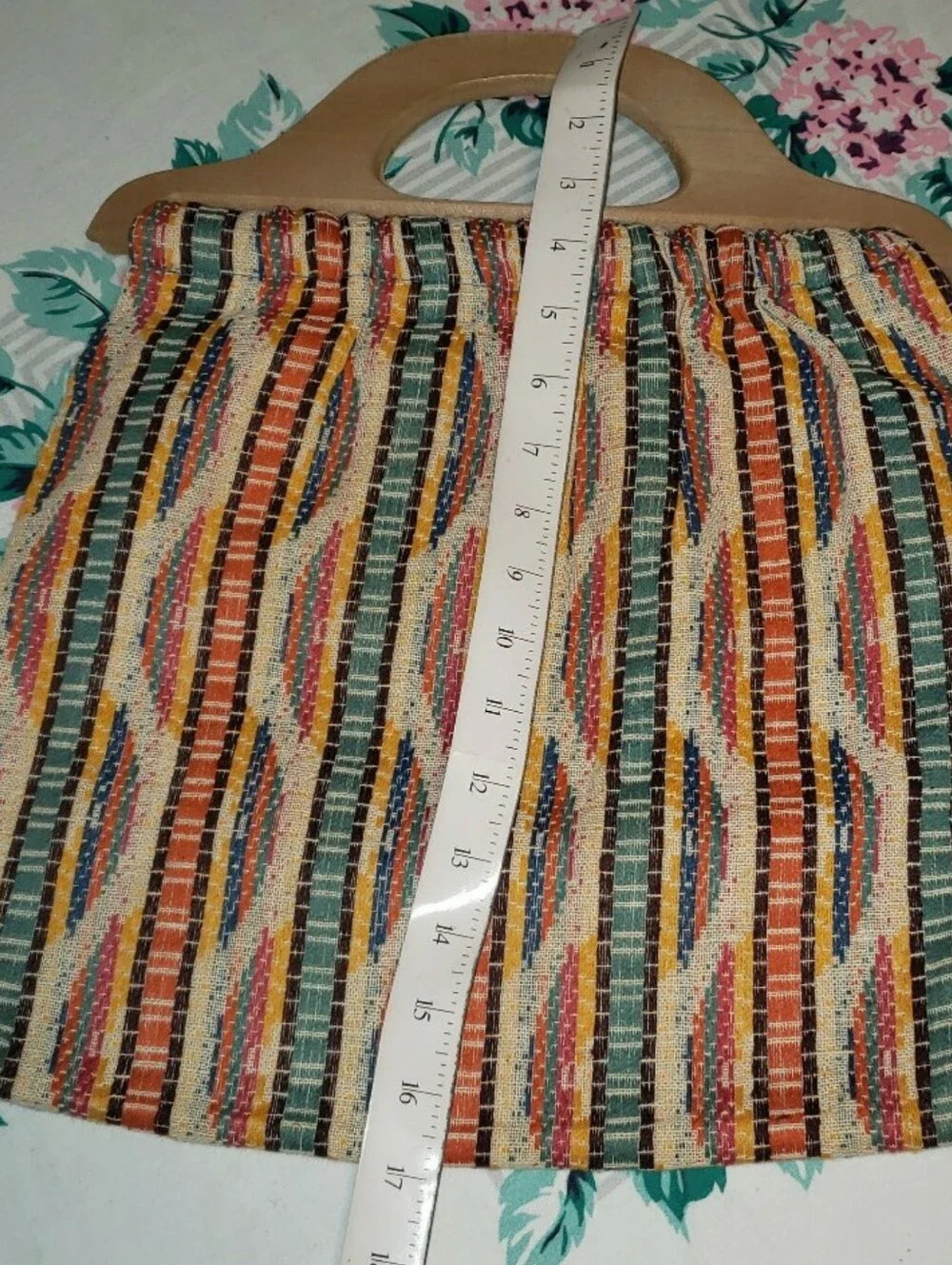 Vintage Mid-Century Hand Bag With Wooden Handles